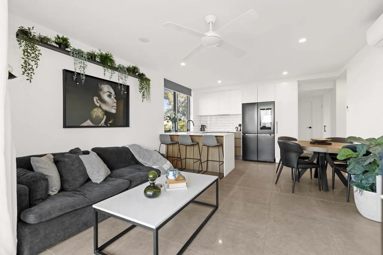 Boutique Apartment In Mooloolaba Australia